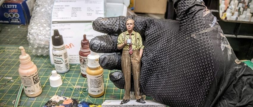 DAN EVASON, of Tunnel Lane Model Railways, shares his figure painting guide, describing his techniques and tips for painting Modelu figurines.