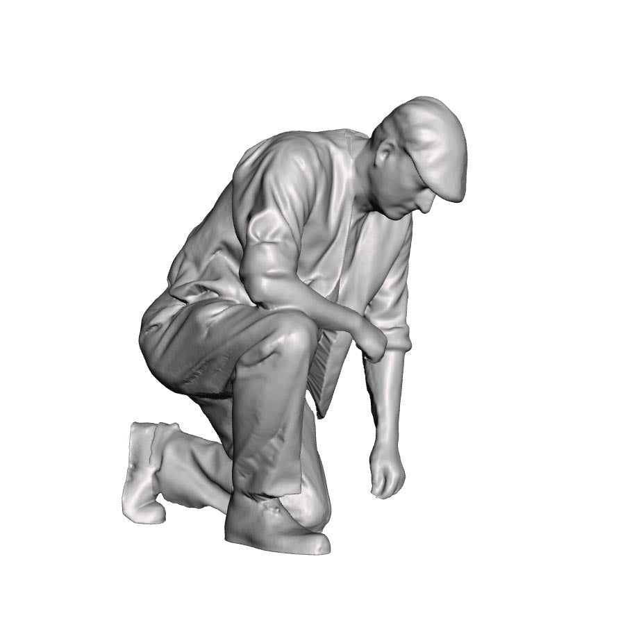 0148 Man kneeling