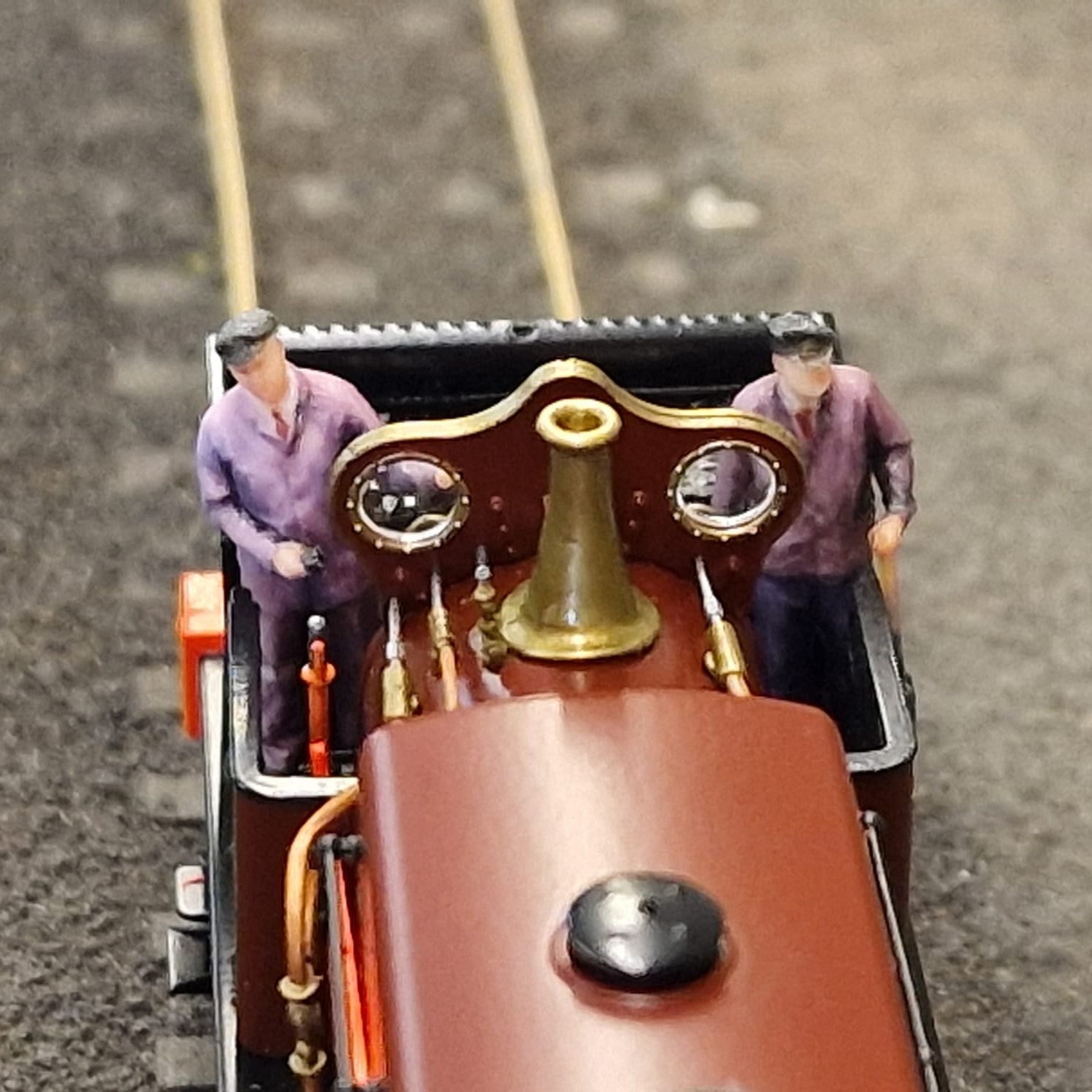 80304 OO Rapido Manning Wardle L Class Late Crew