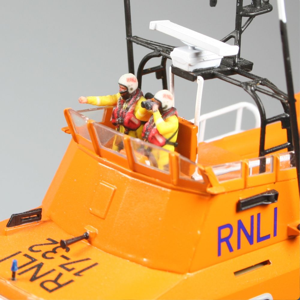 83001 RNLI Crew on Deck