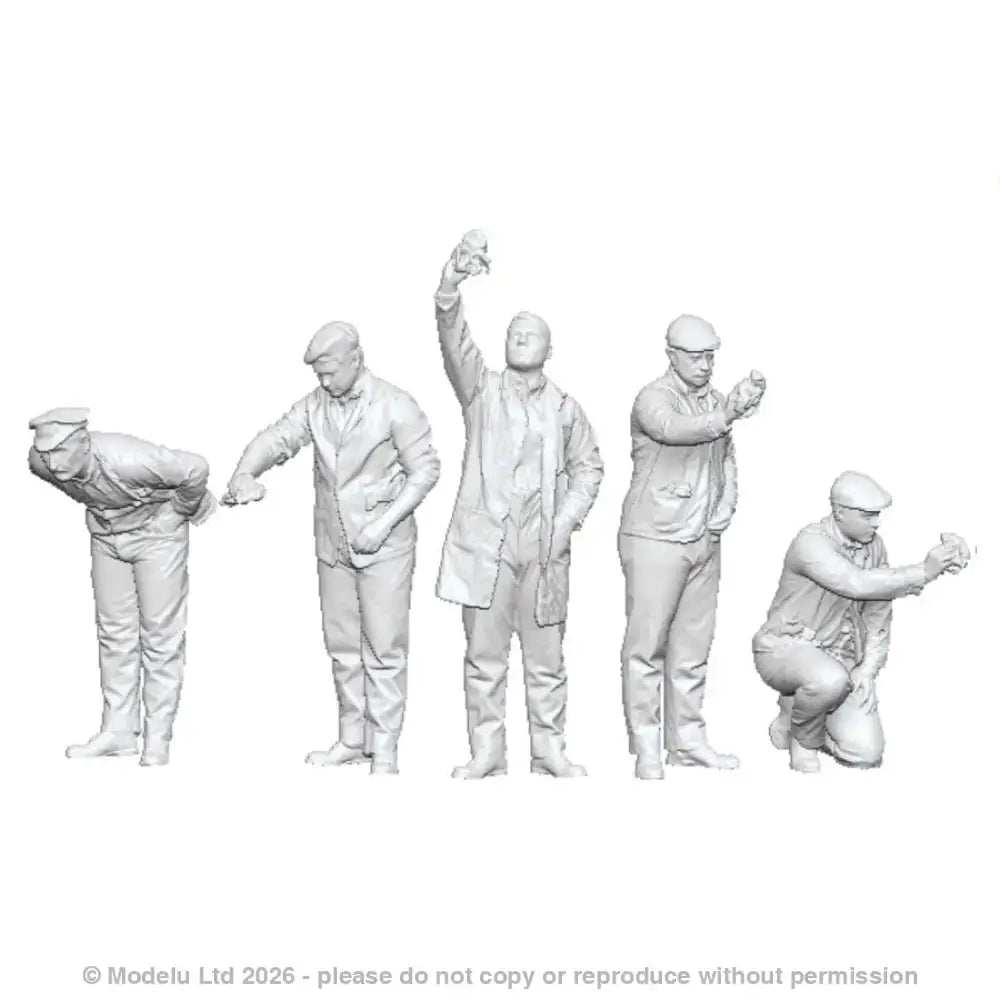 A pack of 5 shed staff